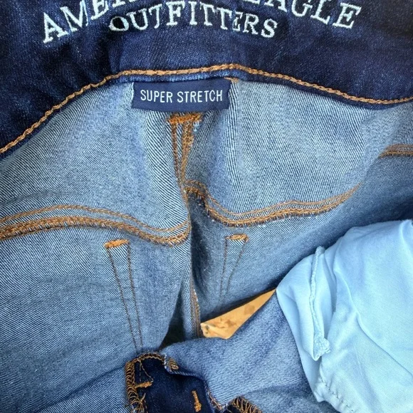 American Eagle Outfitters Dark Indigo Stretch Denim Shorts - Picture 2 of 4